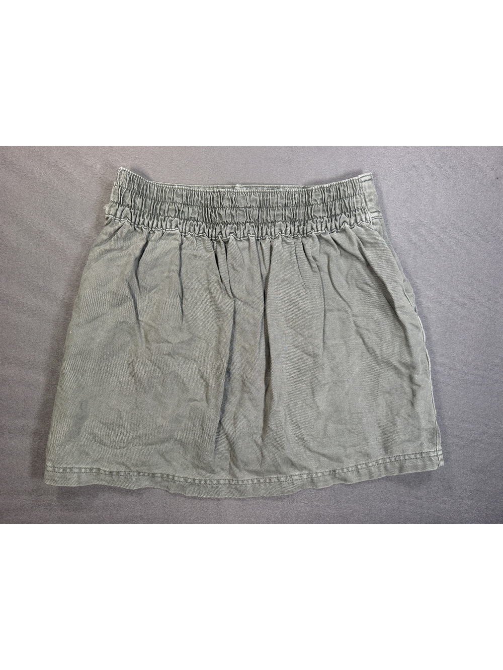 Aerie Womens High Waisted Utility Shorts Green 3 Button Elastic Waist Pockets